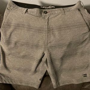 Billabong hybrid shorts size 34